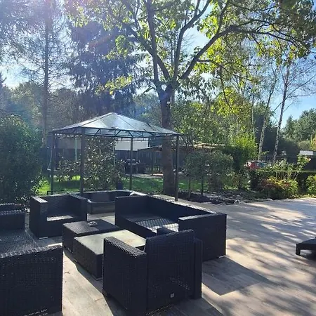 230m2 Sur 3800m2 - Jacuzzi 6 Places - 10 A 16pers Villa